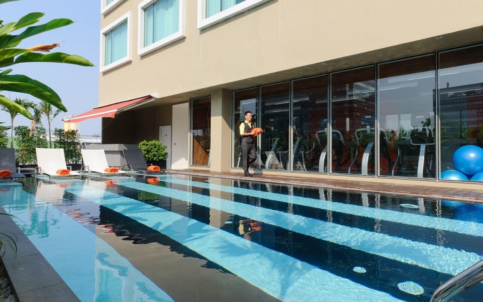 Hilton Garden Silom 4*
