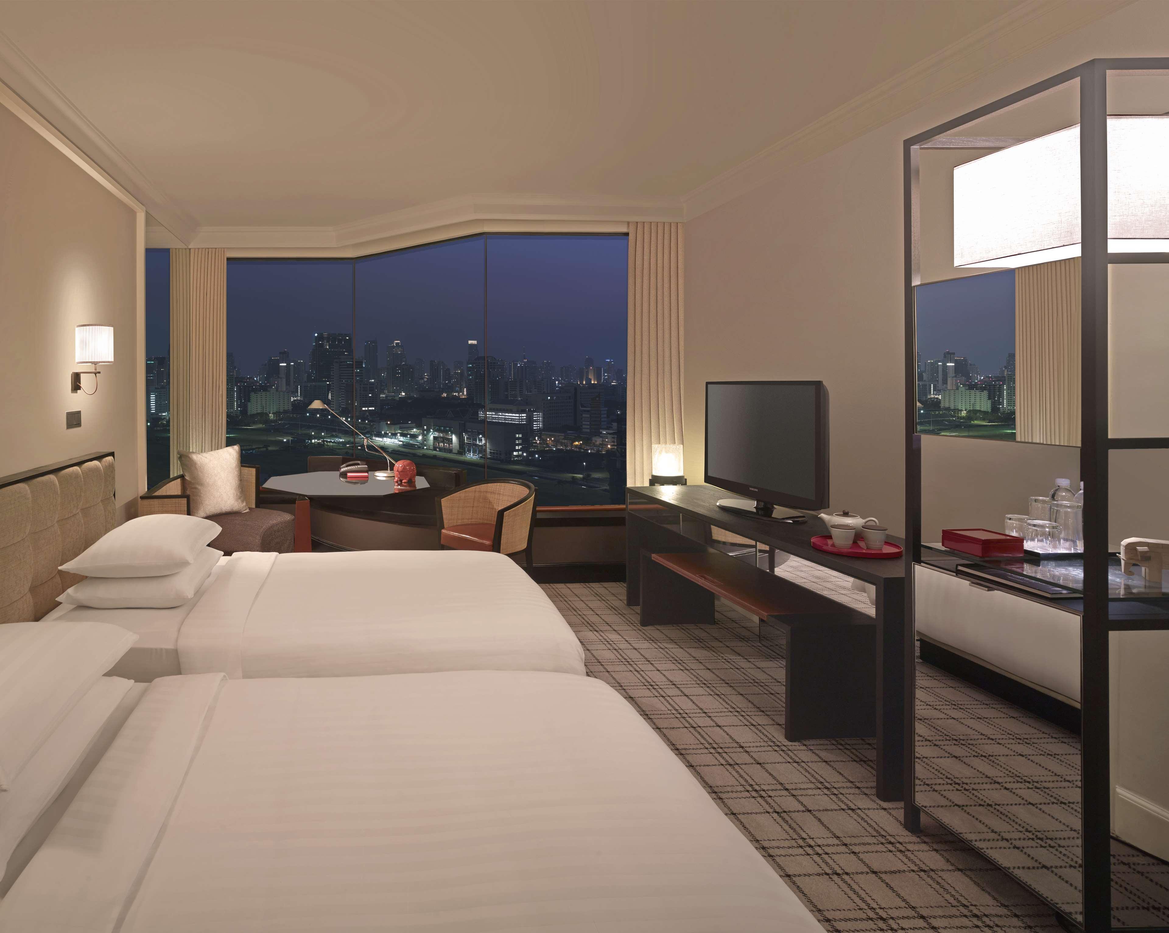 Grand Hyatt Erawan - Sha Certified 5*