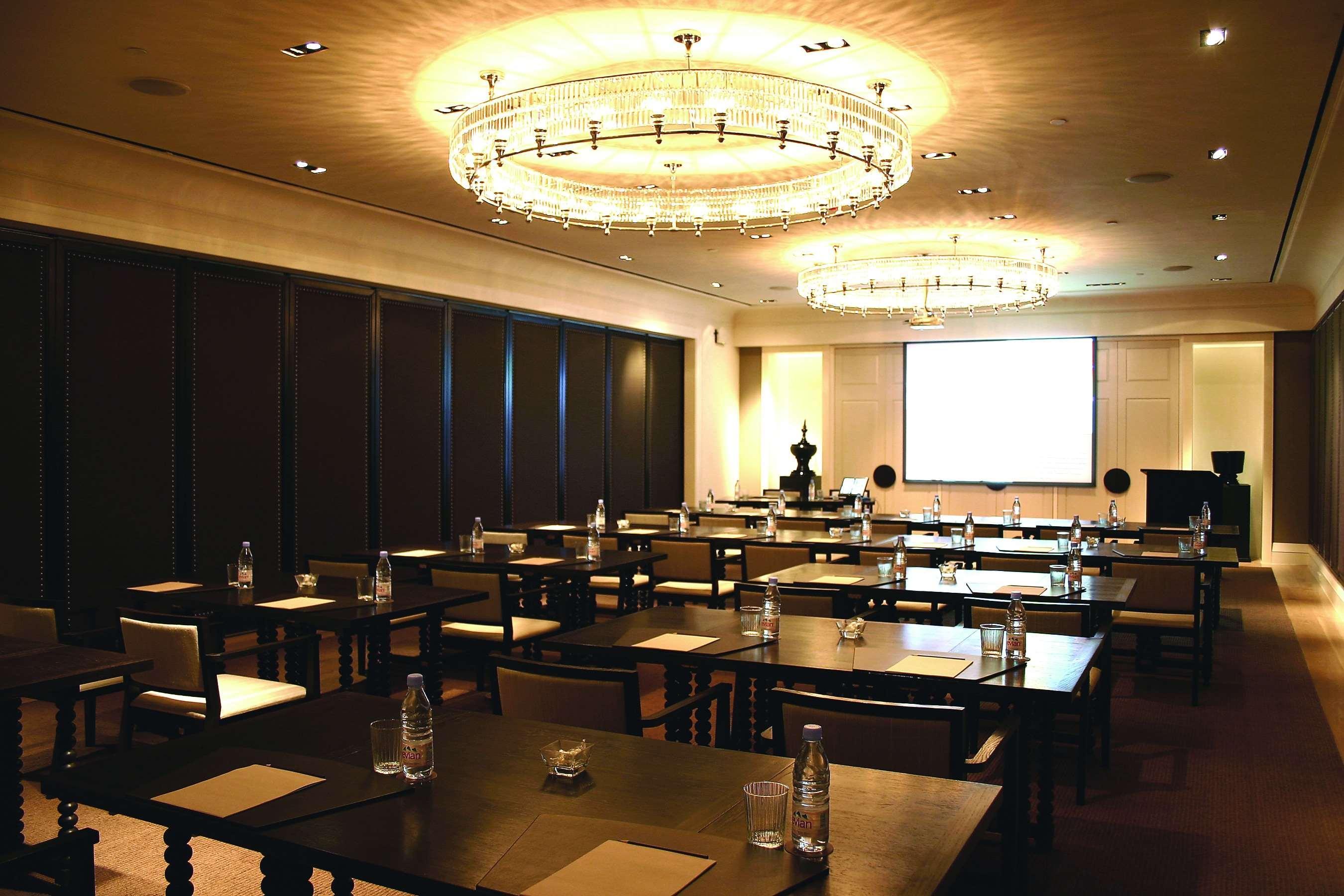 Hotel Grand Hyatt Erawan - Sha Certified