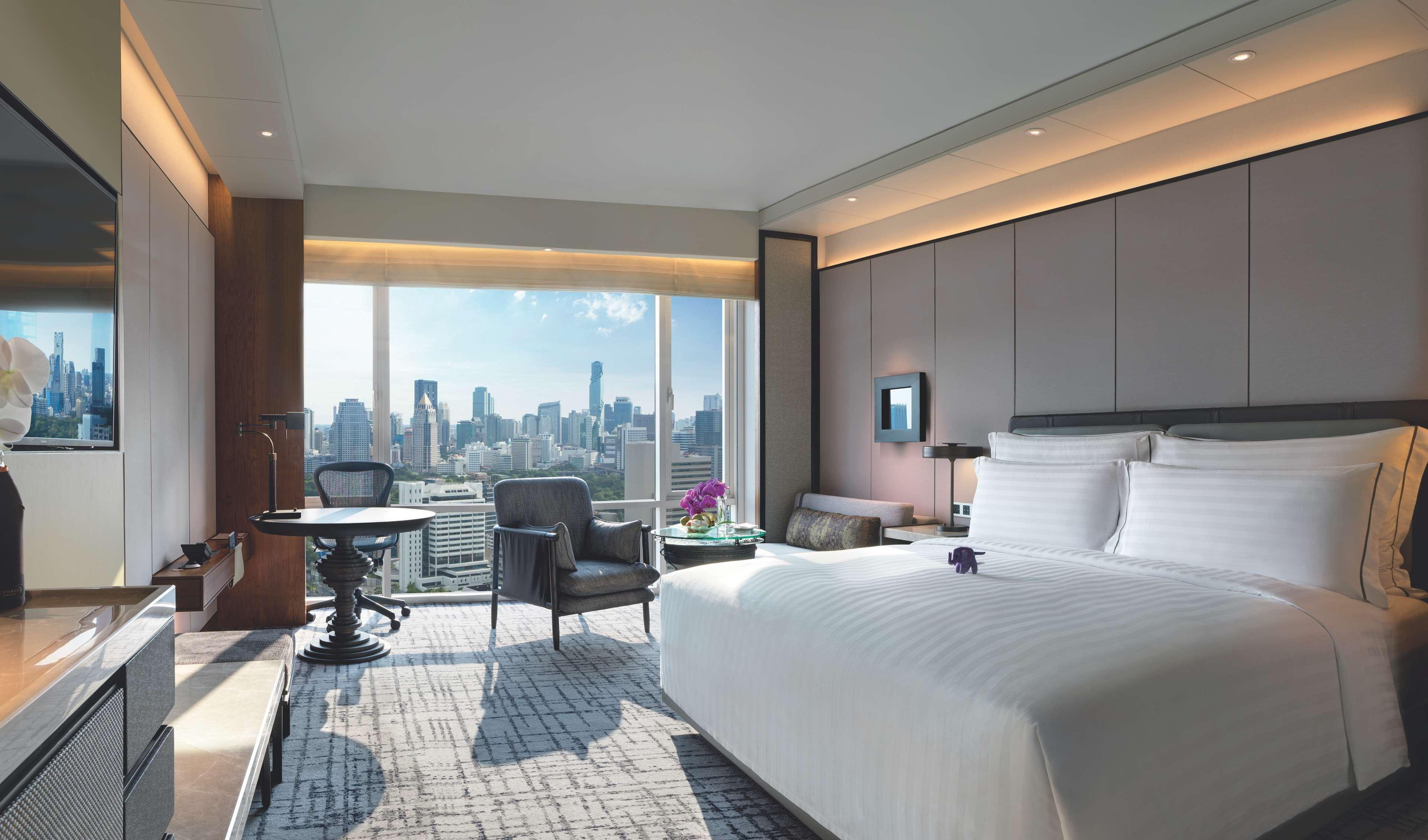 Conrad 5*