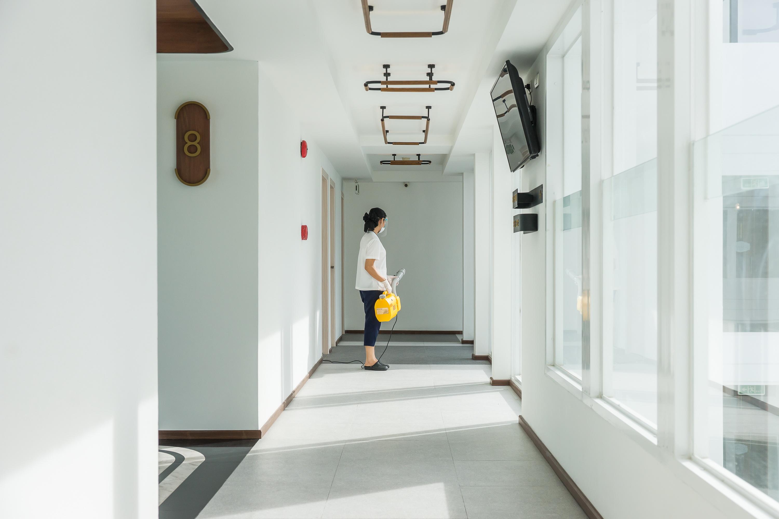 Amber Sukhumvit 85 Hotel 3*