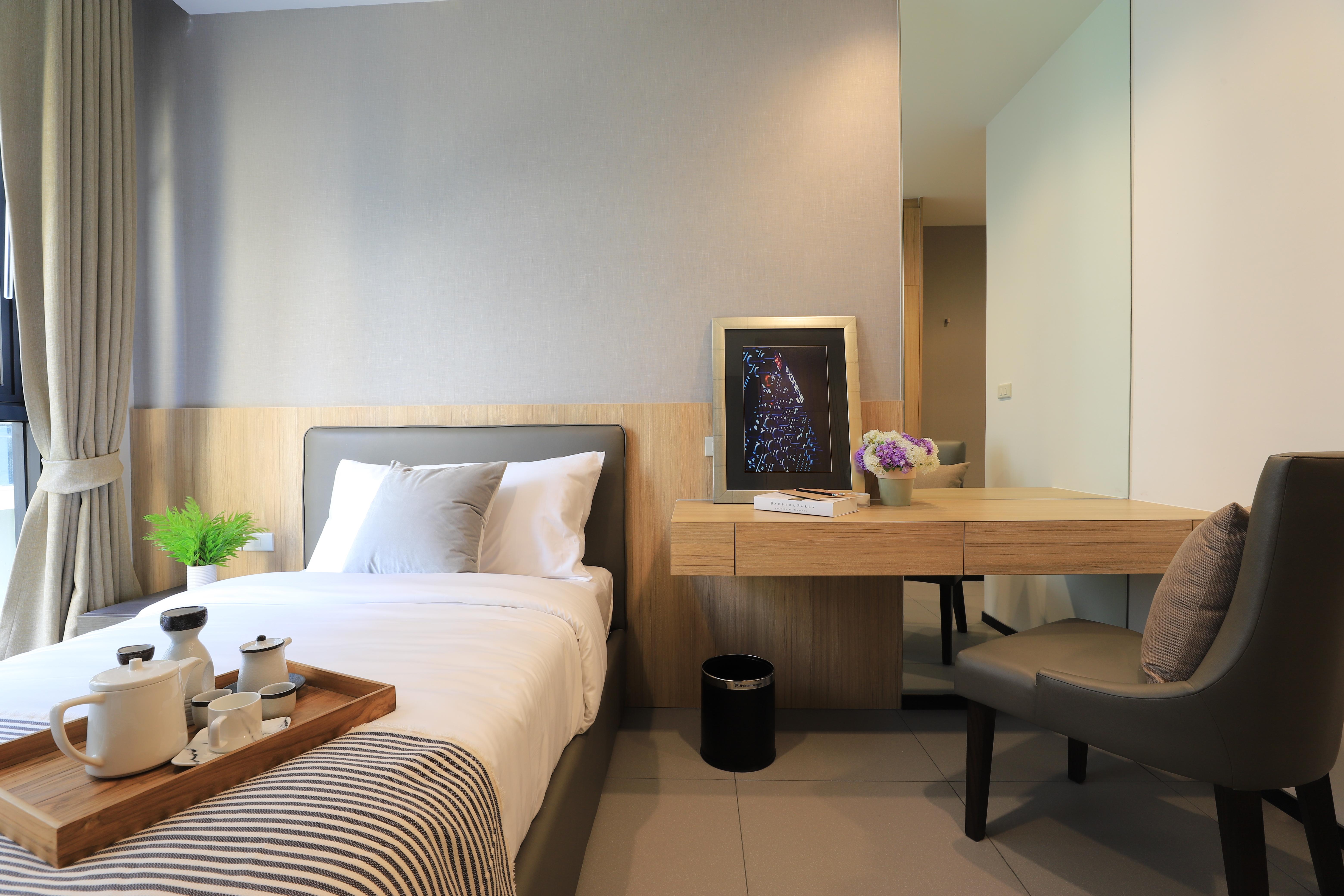 Alix Hotel