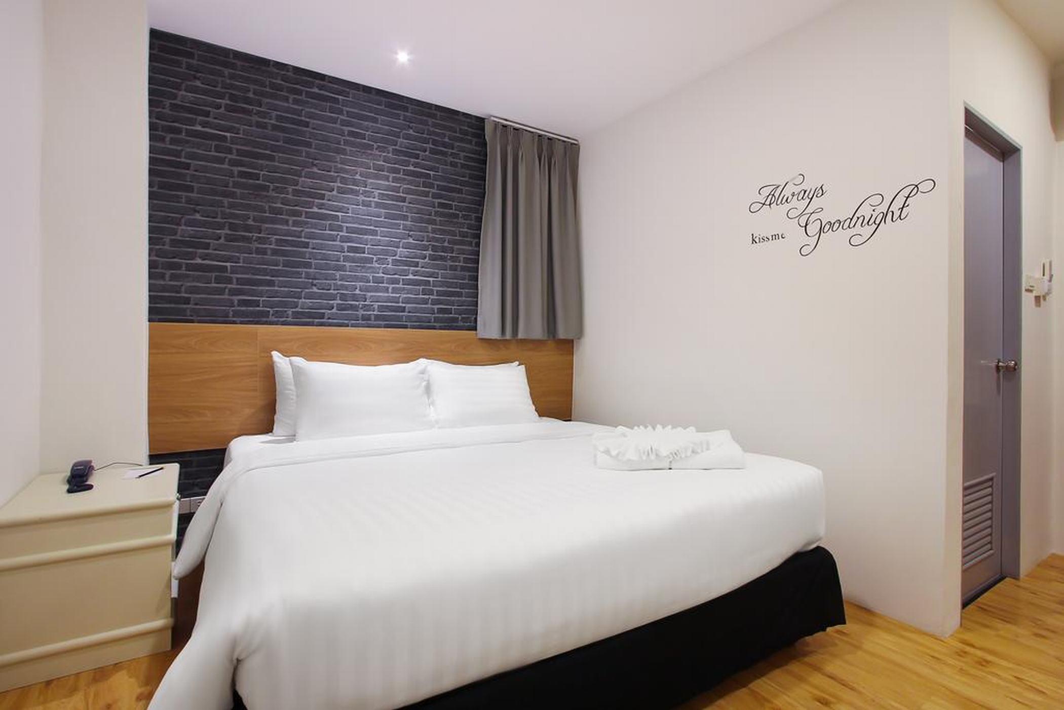 D Varee Xpress Pula Silom,