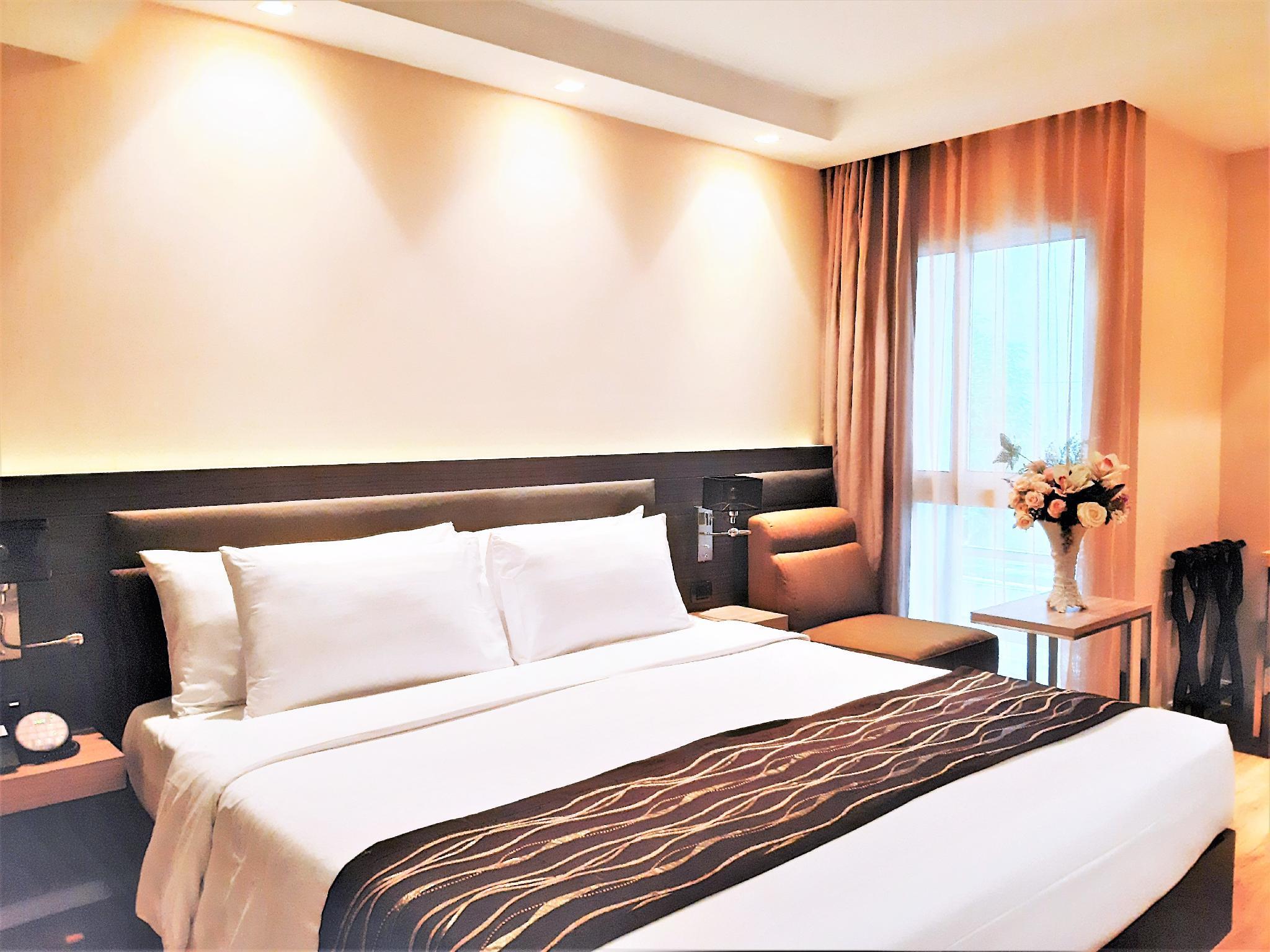 Amora Neoluxe Bangkok