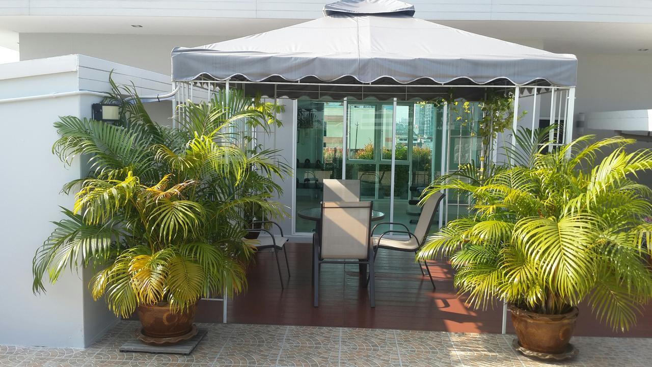 Aparthotel United Ekamai 3*
