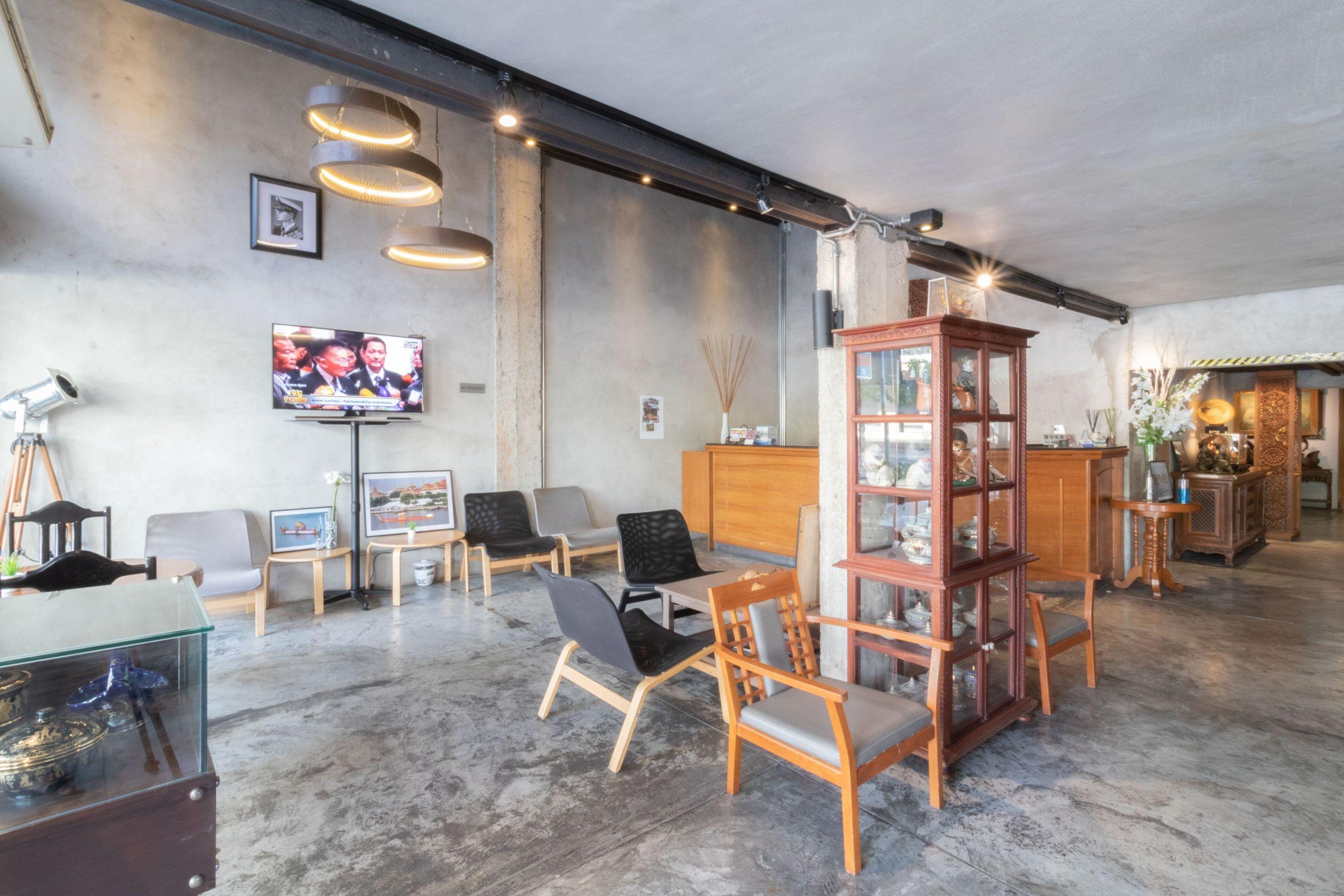 Intown Hotel