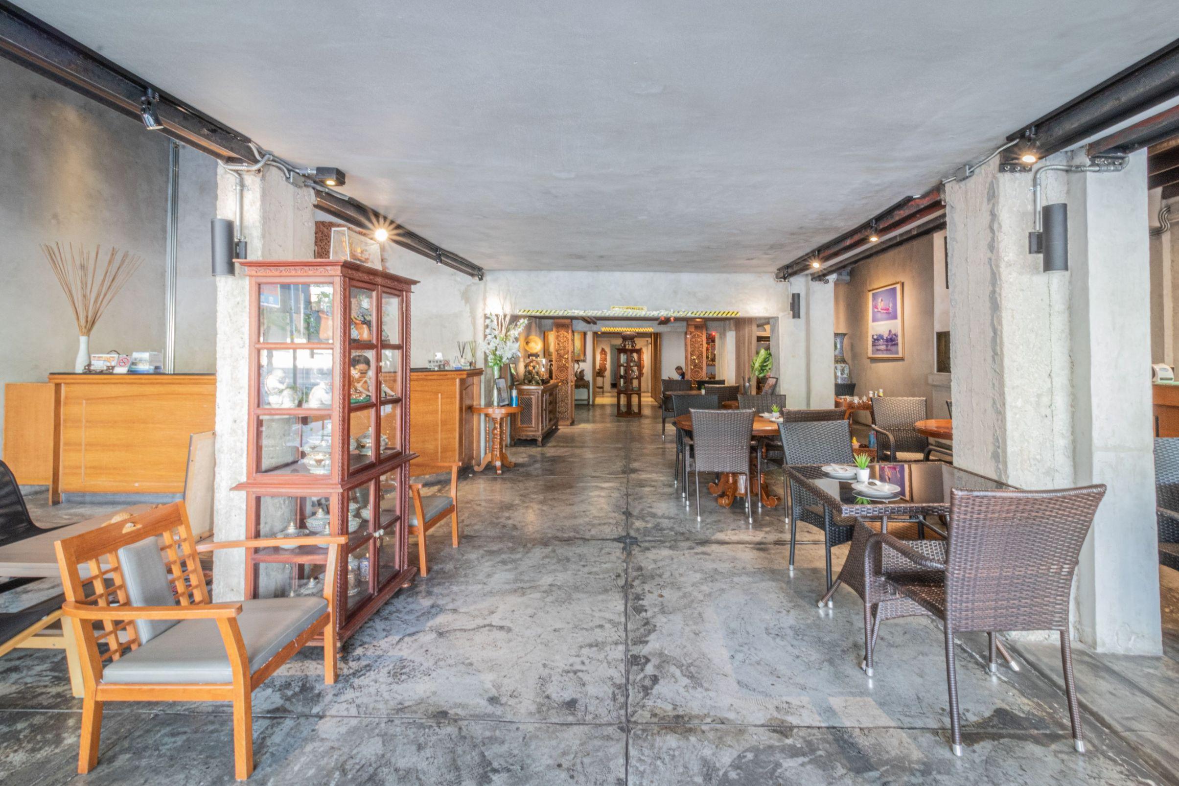 Intown Hotel