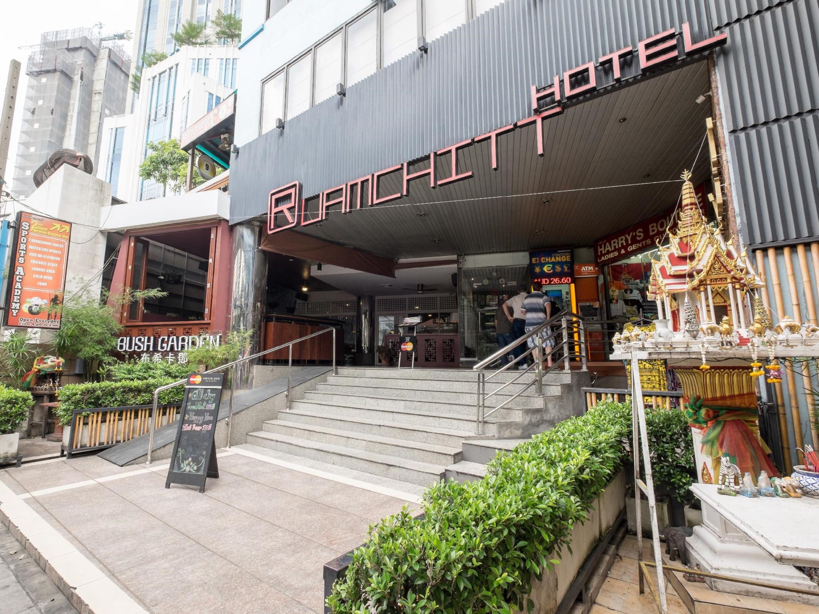 Ruamchitt Plaza Hotel
