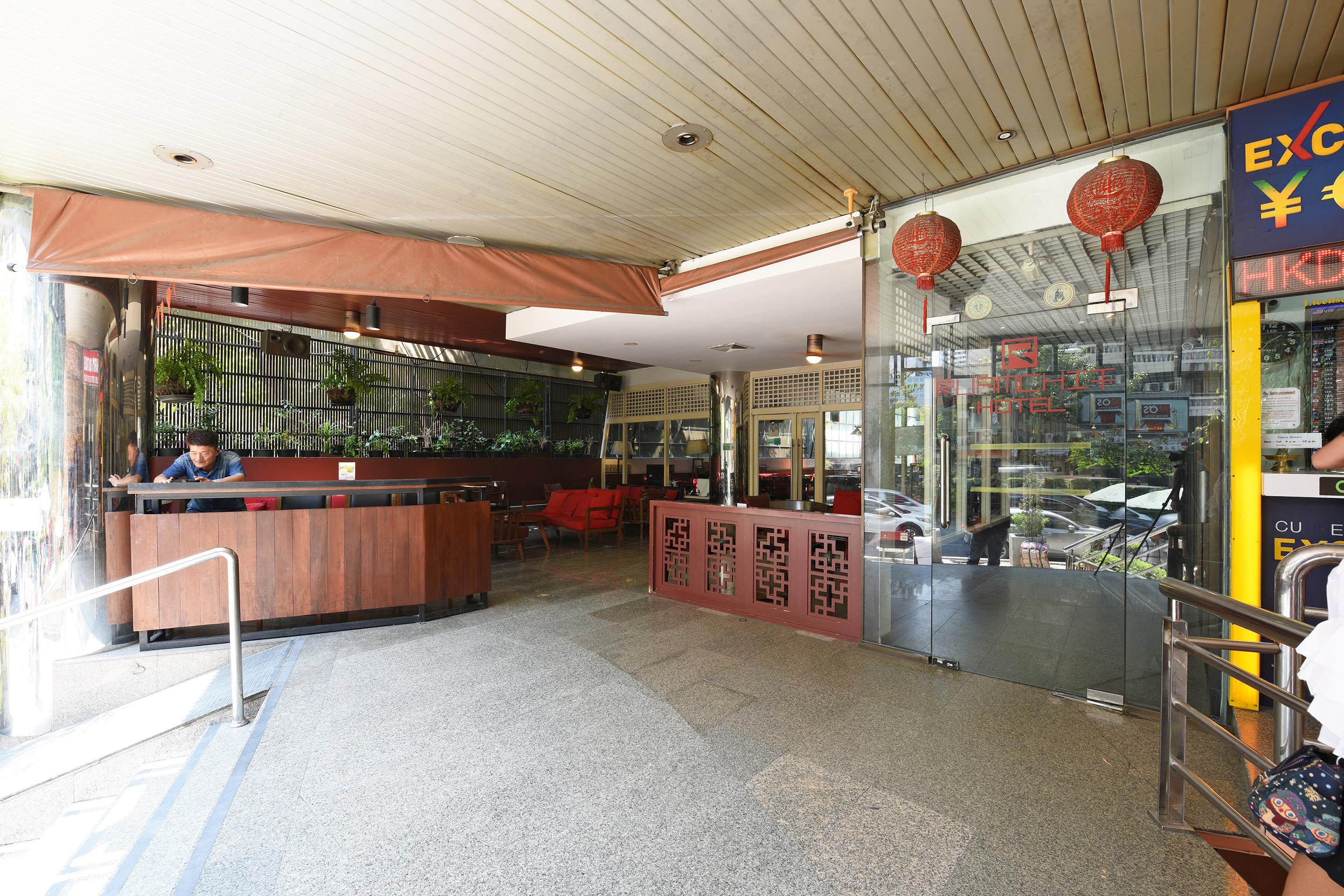 Hotel Ruamchitt Plaza