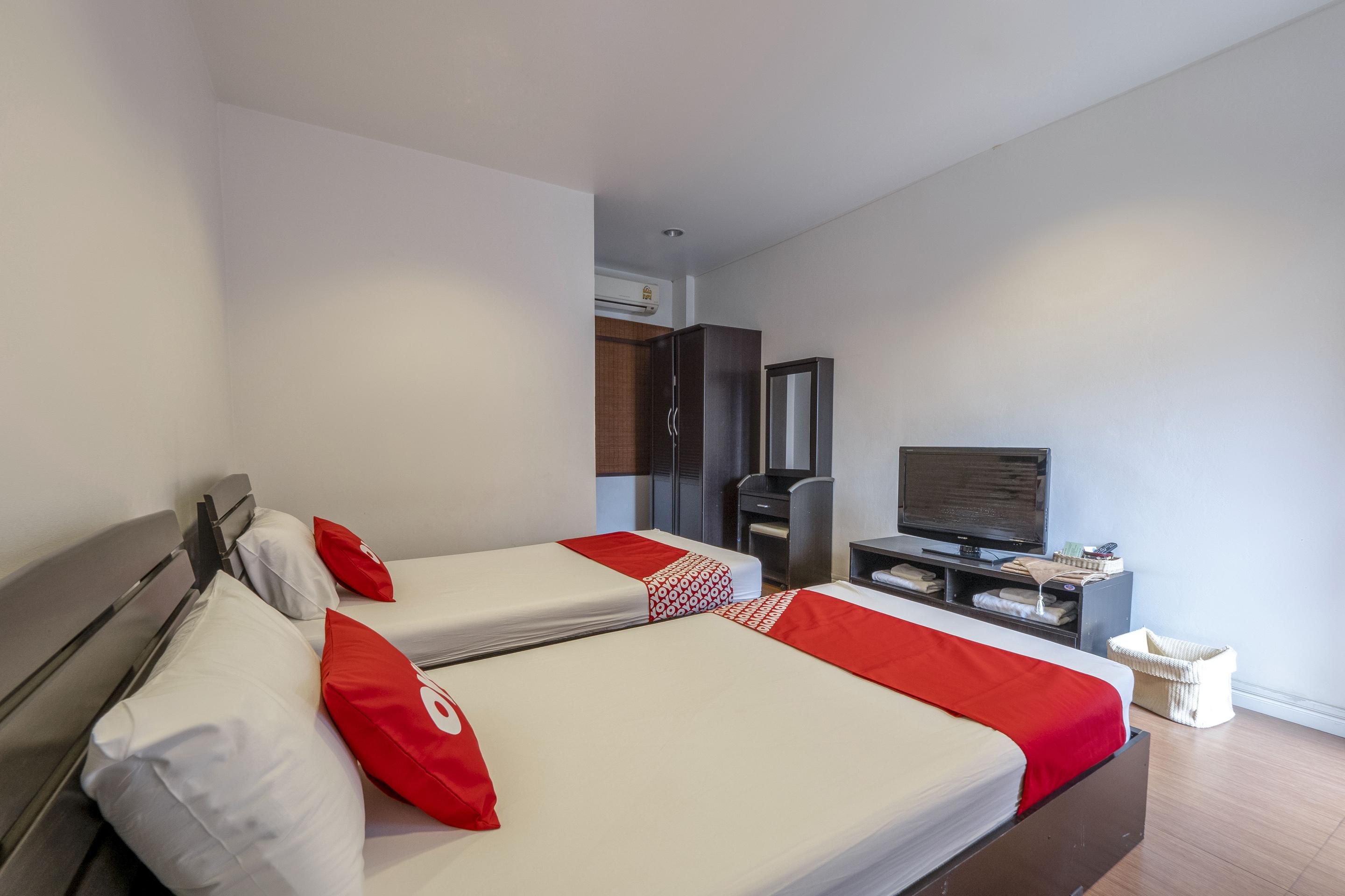 Oyo 1089 Baan Boran Hotel 2*