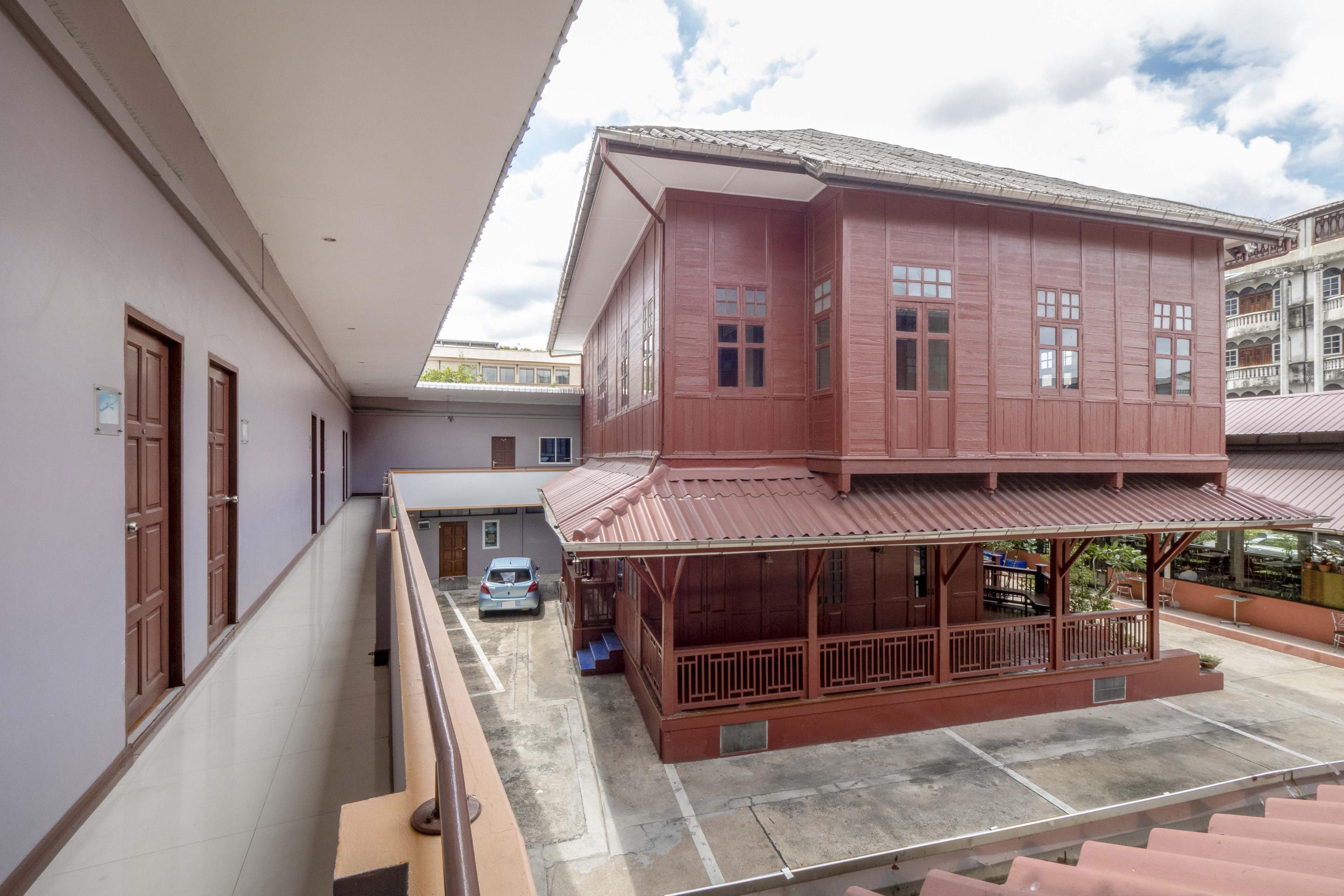 Oyo 1089 Baan Boran Hotel Bangkok