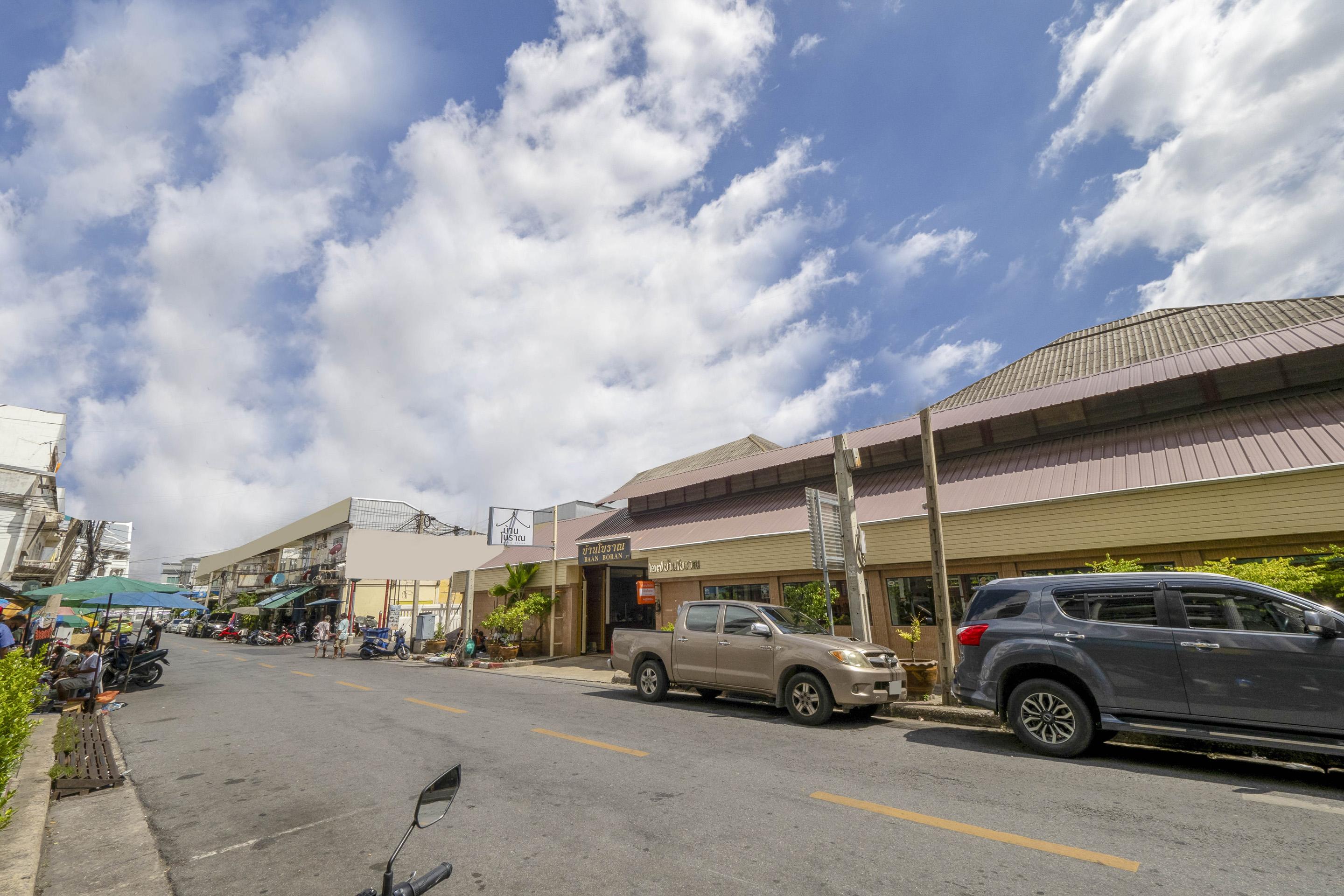 Oyo 1089 Baan Boran Hotel