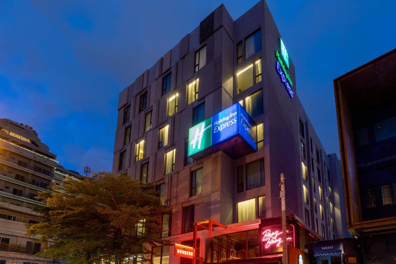 Hotel Express Sukhumvit 11 By Ihg 4*