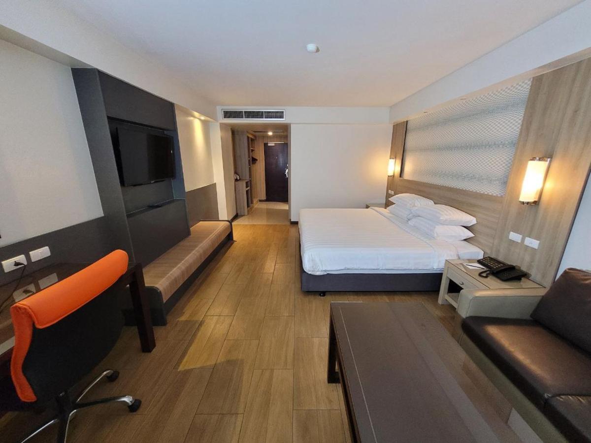 Hotel Dynasty Grande 4*