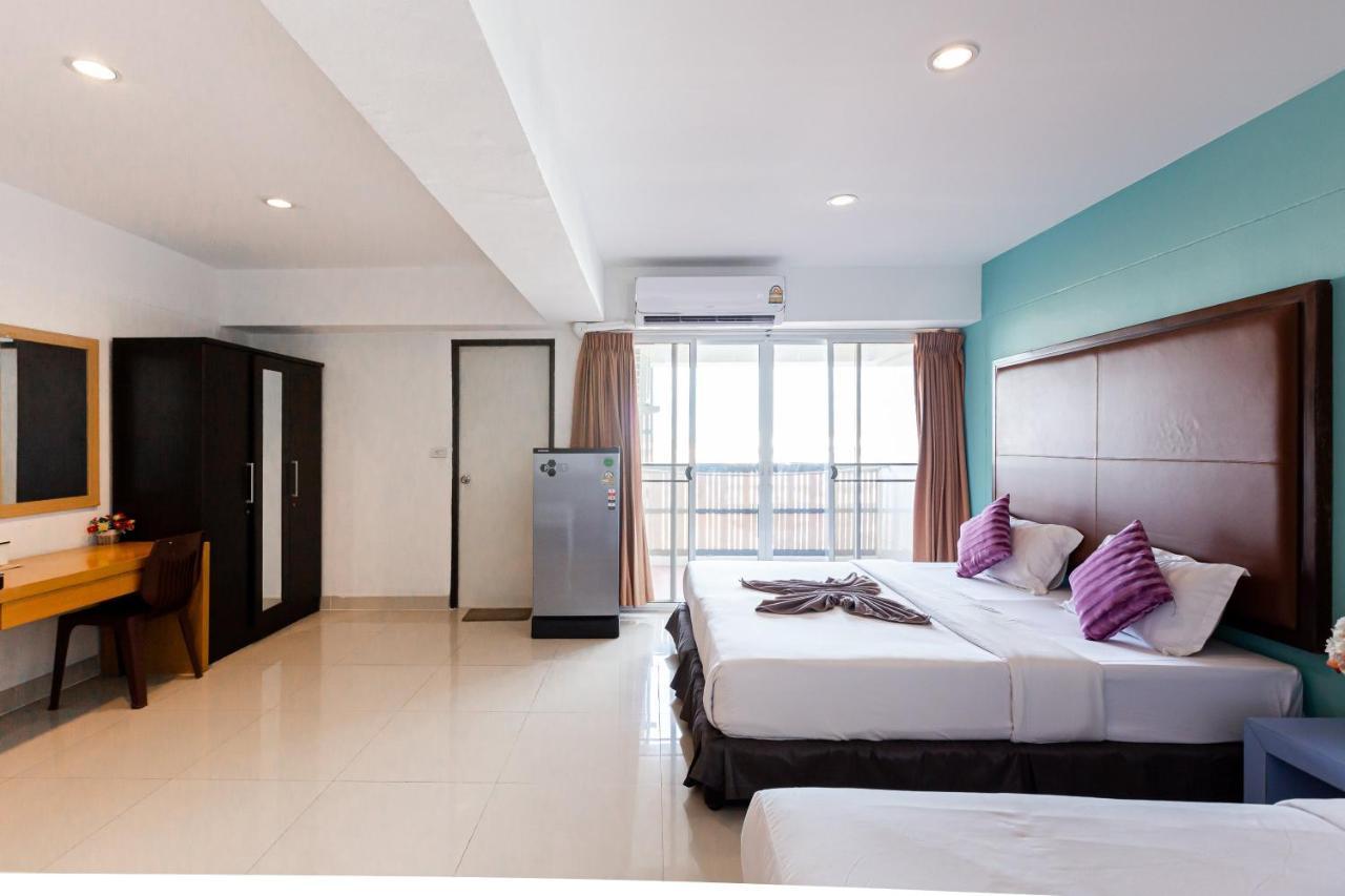 Latin Garden Hotel