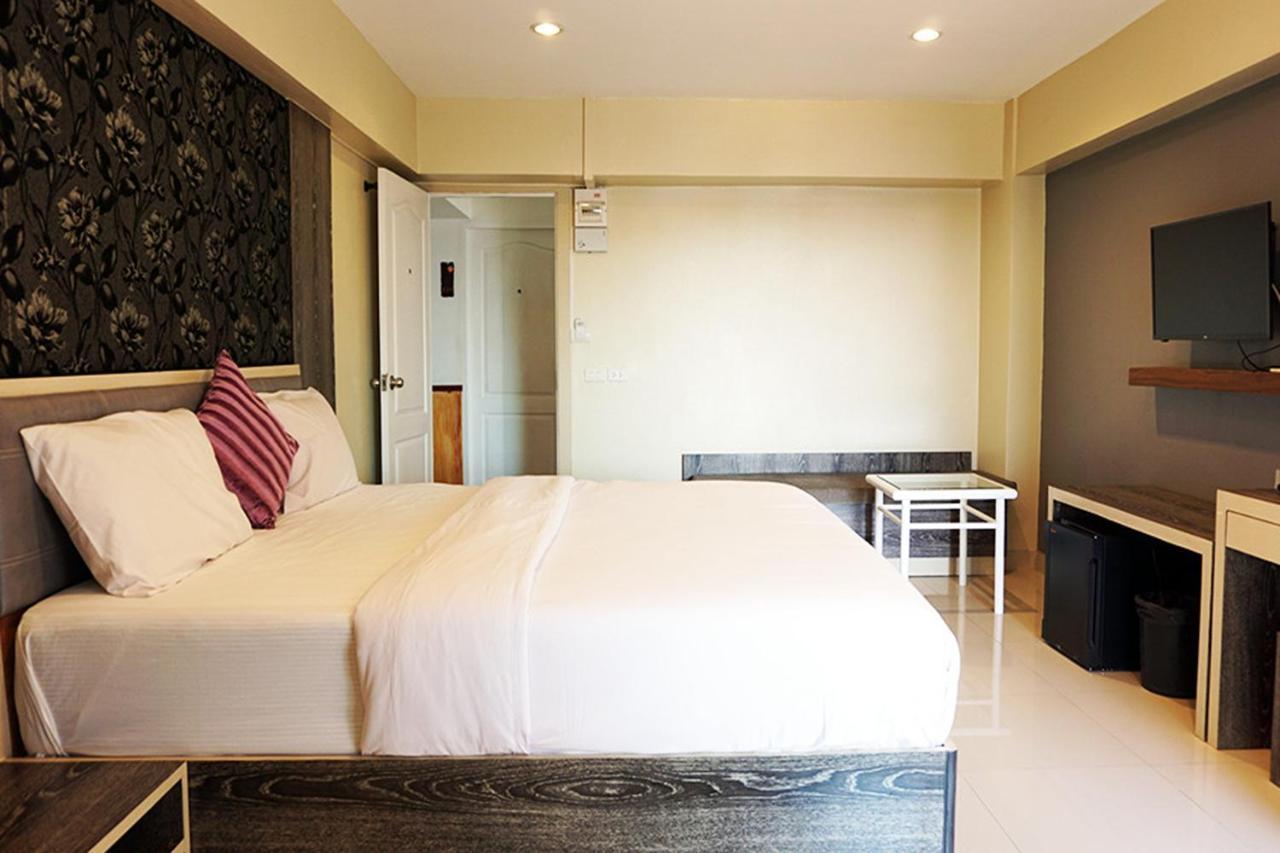 Latin Garden Hotel 2*
