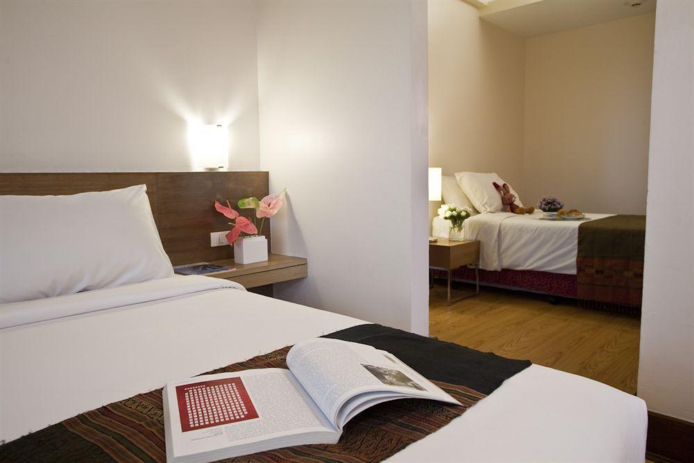 Hotel The Seasons Huamark - Sha