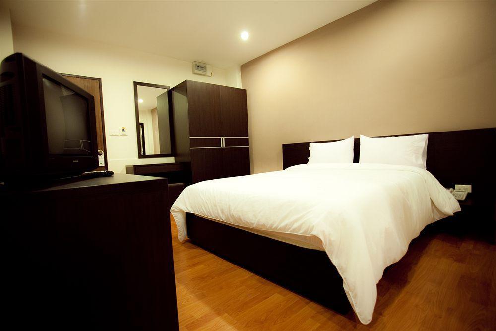 Inn Khaosan Park 3*
