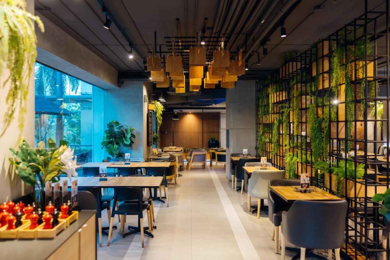 Shama Lakeview Asoke Hotel 4*