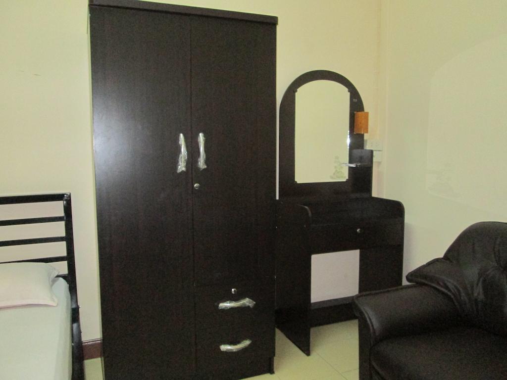 Lee House Guest house *