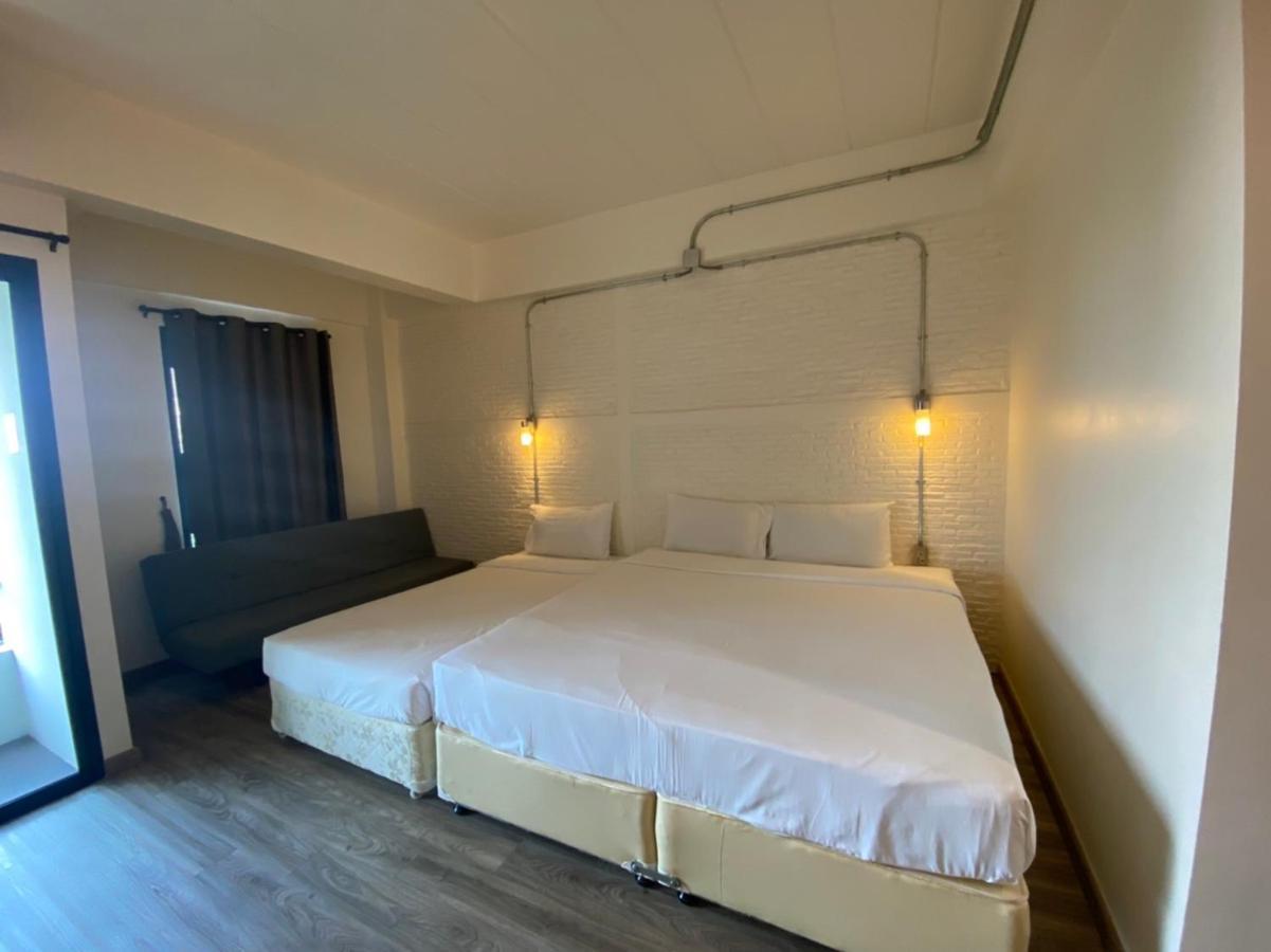 Hotel Oasis