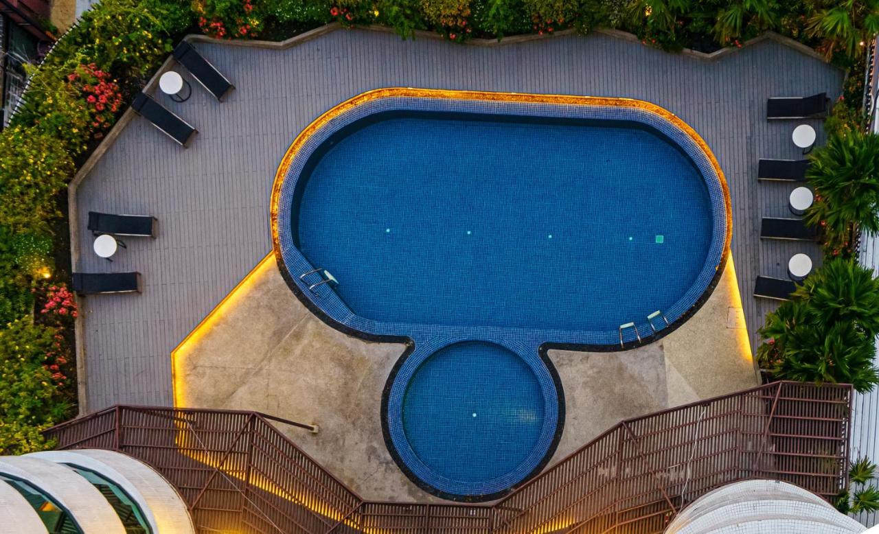 A-one Hotel 4*