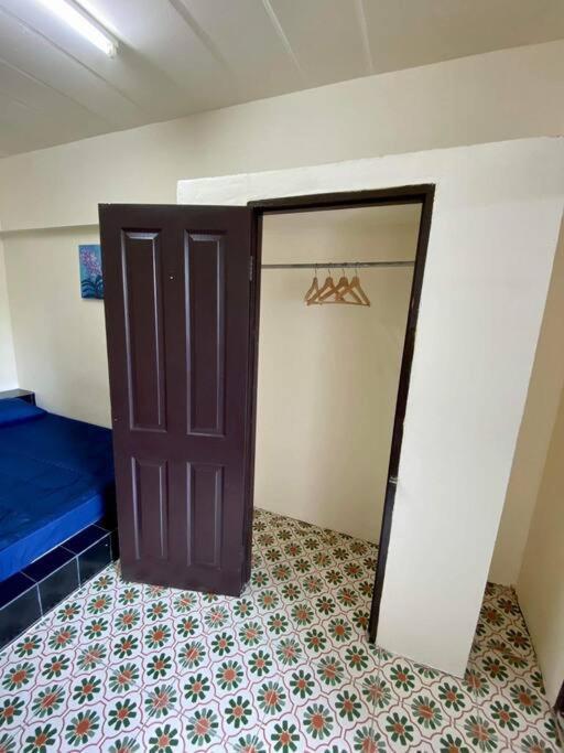 Ratanawong Place 815 Apartment *