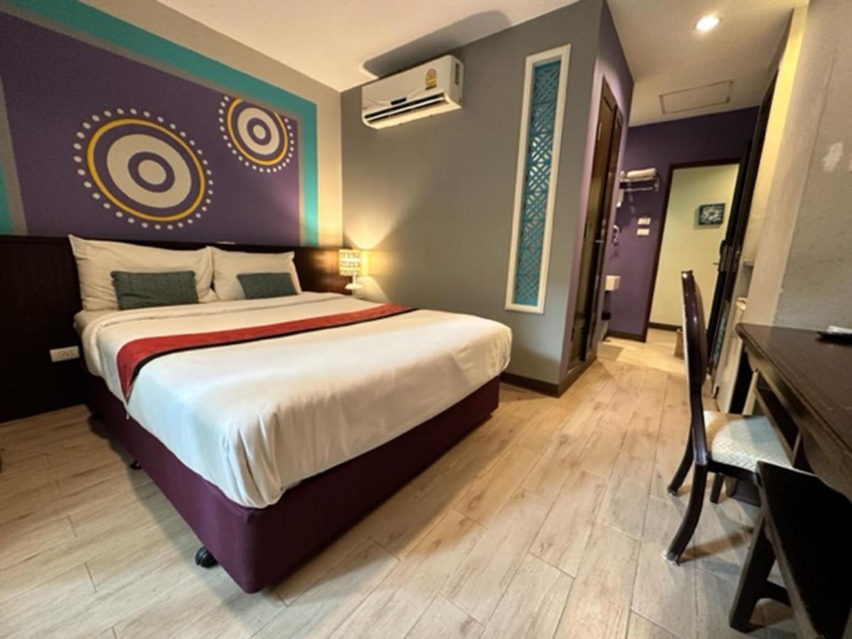 Sawasdee @ Sukhumvit Soi 8 Hotel Bangkok
