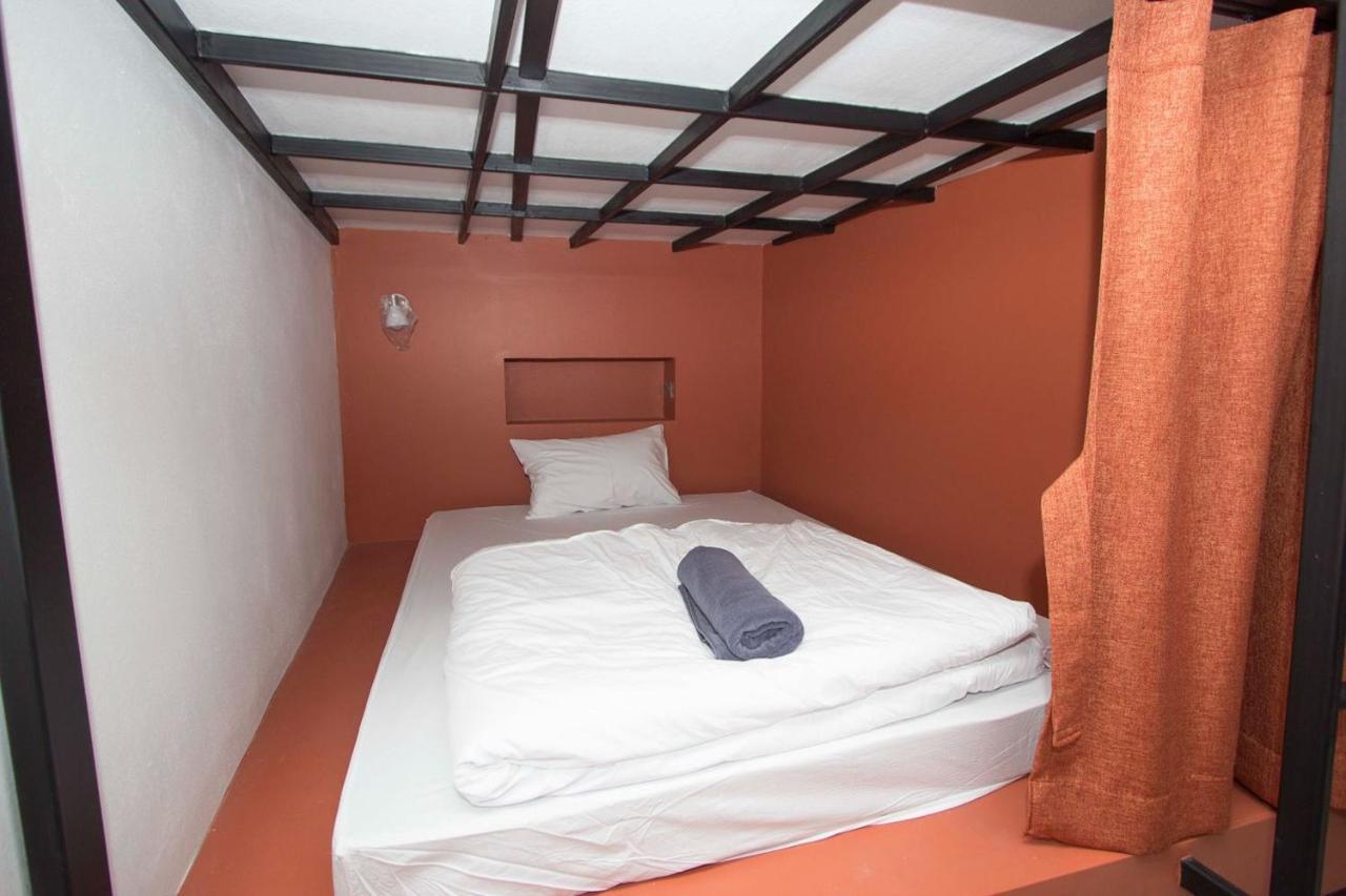 Day Hostel