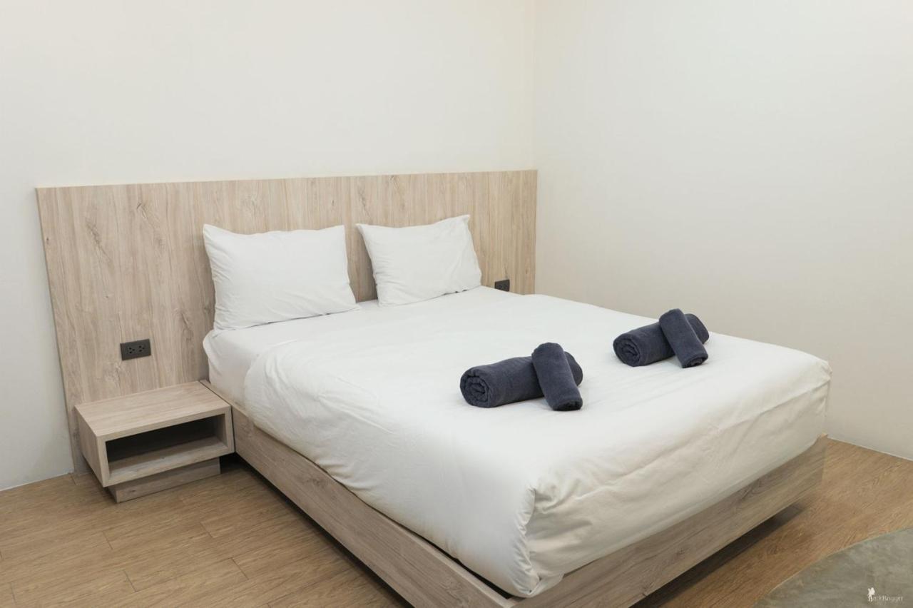 Day Hostel