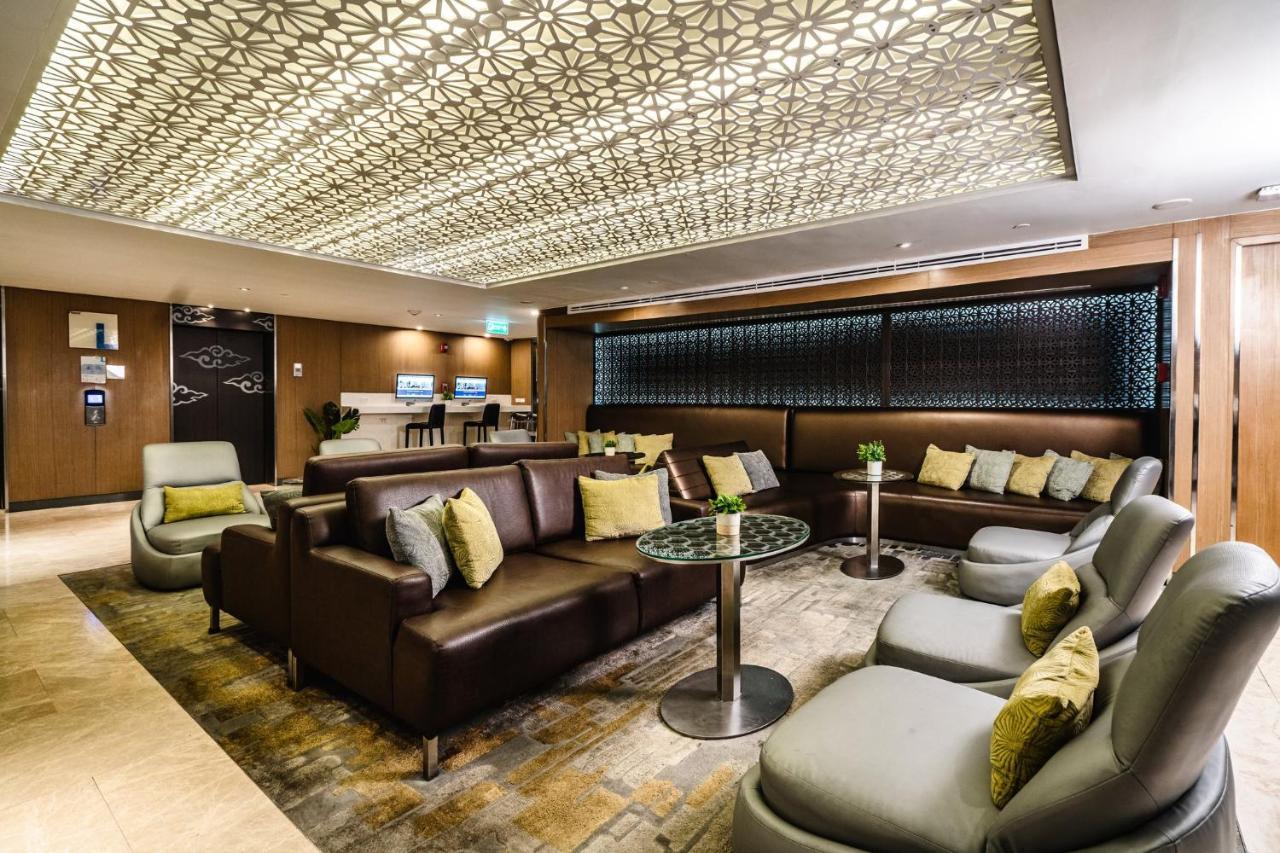 Express Sukhumvit 11 By Ihg Hotel