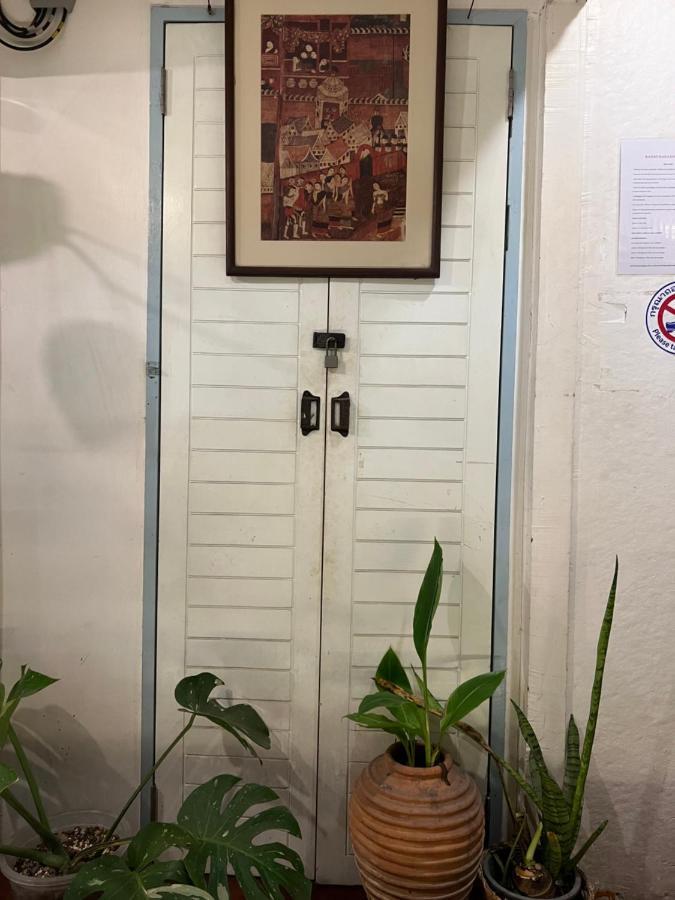Baan Chanasongkram Hostel