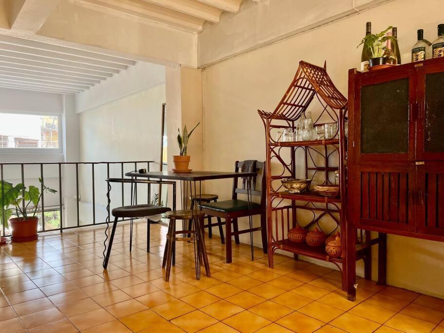 Baan Khaosoi - Private In A Rooftop 2nd Floor Hostel