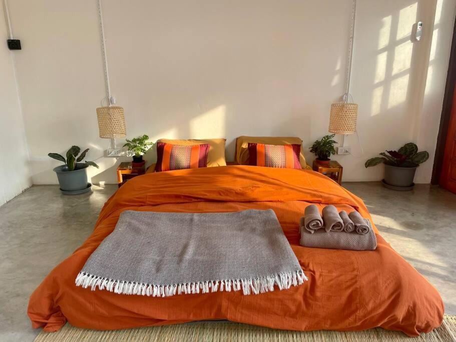 Hostel Baan Khaosoi - Private In A Rooftop 2nd Floor