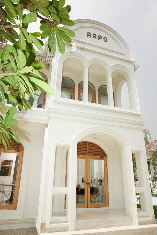 Villa Arpo Pool Riverside Bangkok