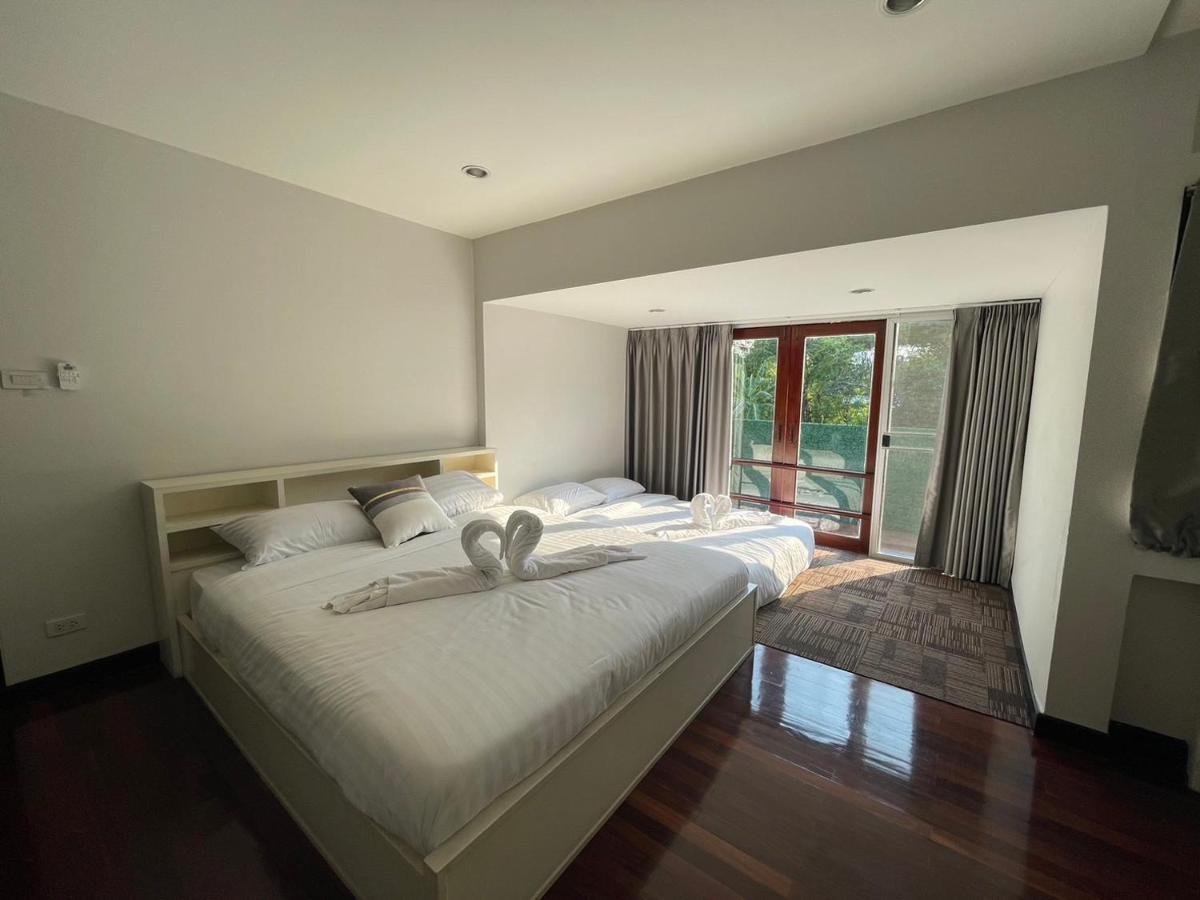 Airy Villa *