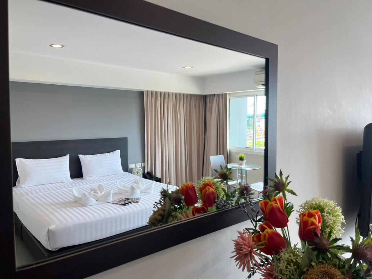 14 Living Hotel 3*