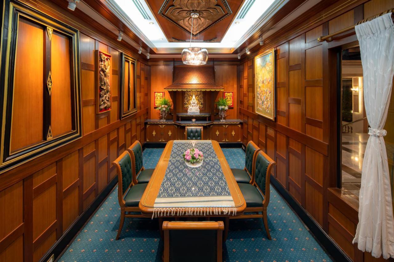 Hotel Alexander Bangkok
