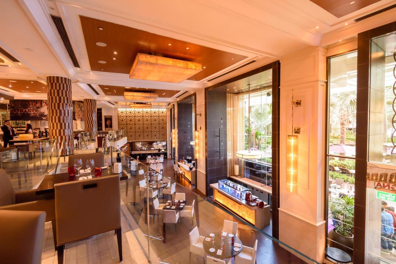 Shangri-la Hotel 5*