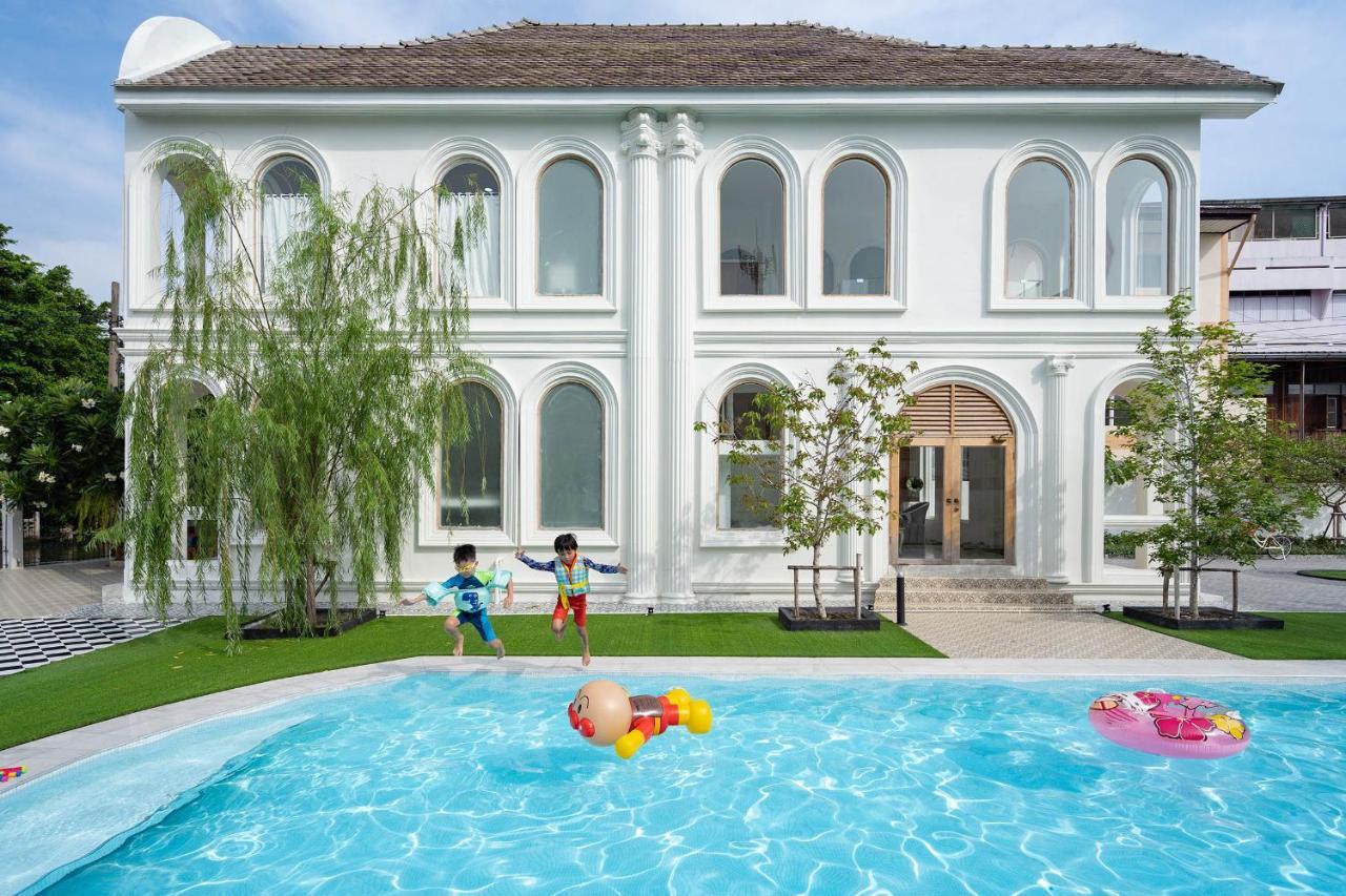 Arpo Pool Riverside Bangkok