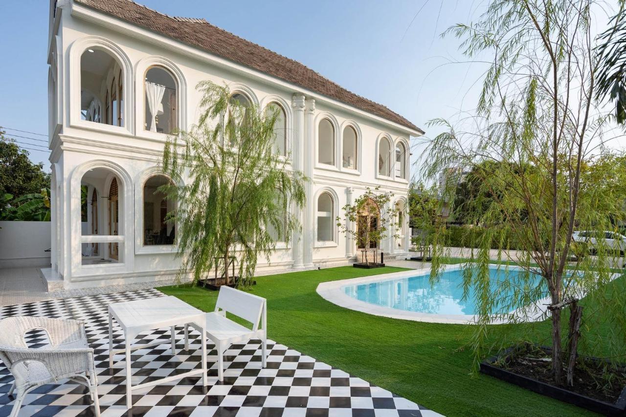 Arpo Pool Riverside Villa *