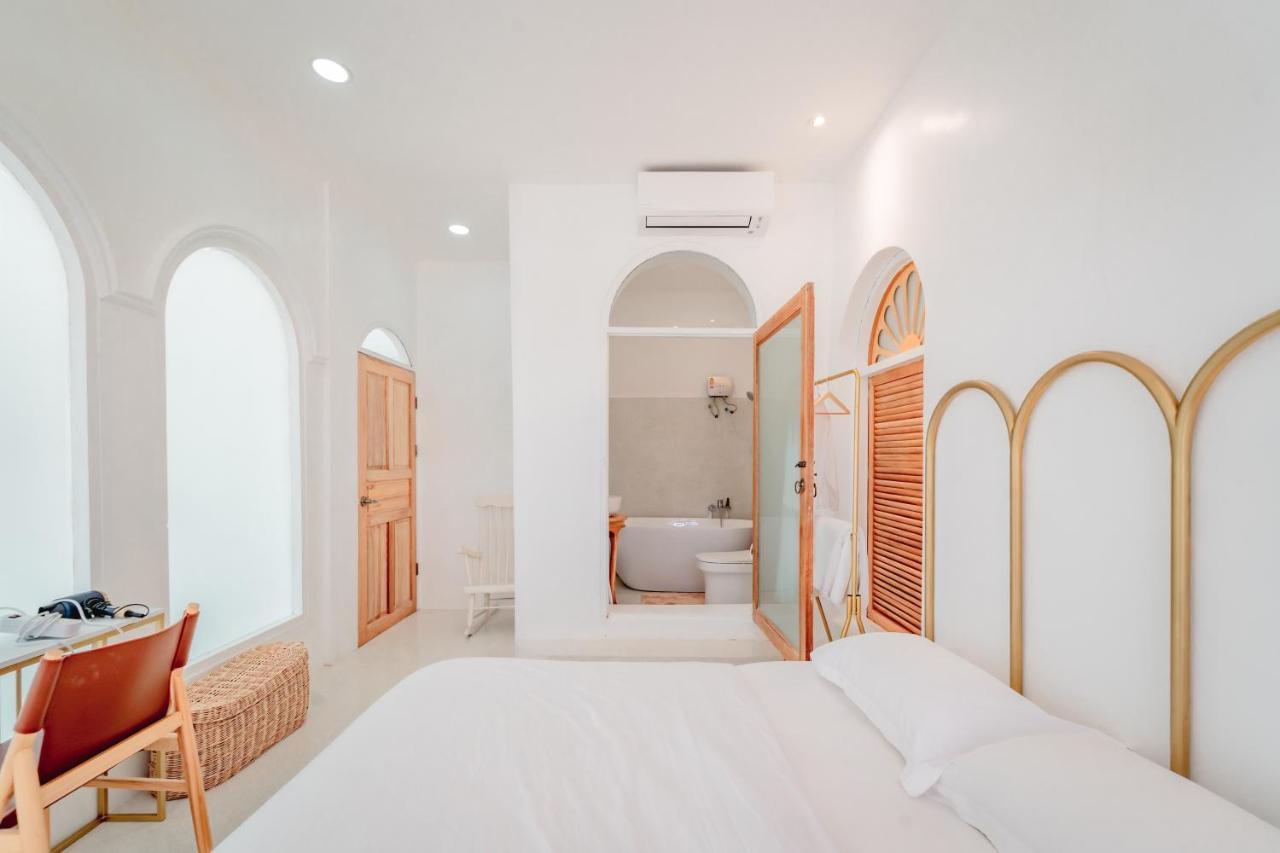 Arpo Pool Riverside Villa
