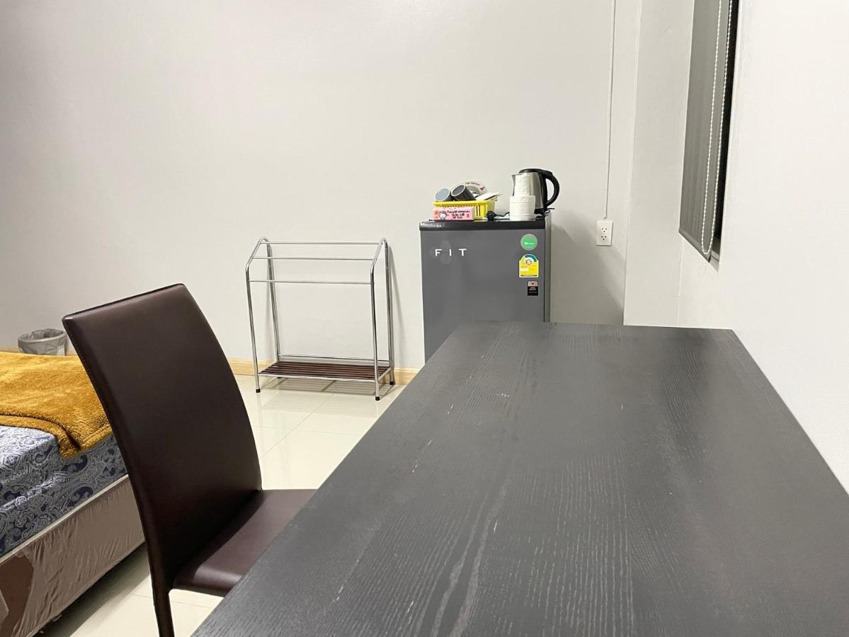 Apartment 808