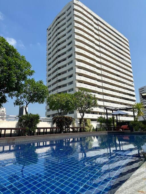 Delightful In Location At Sukhumvit 49 * Bangkok