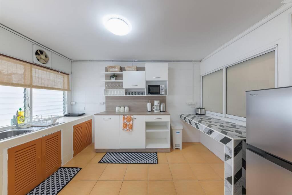Oasis Townhouse In The Perfect Location Holiday home Bangkok