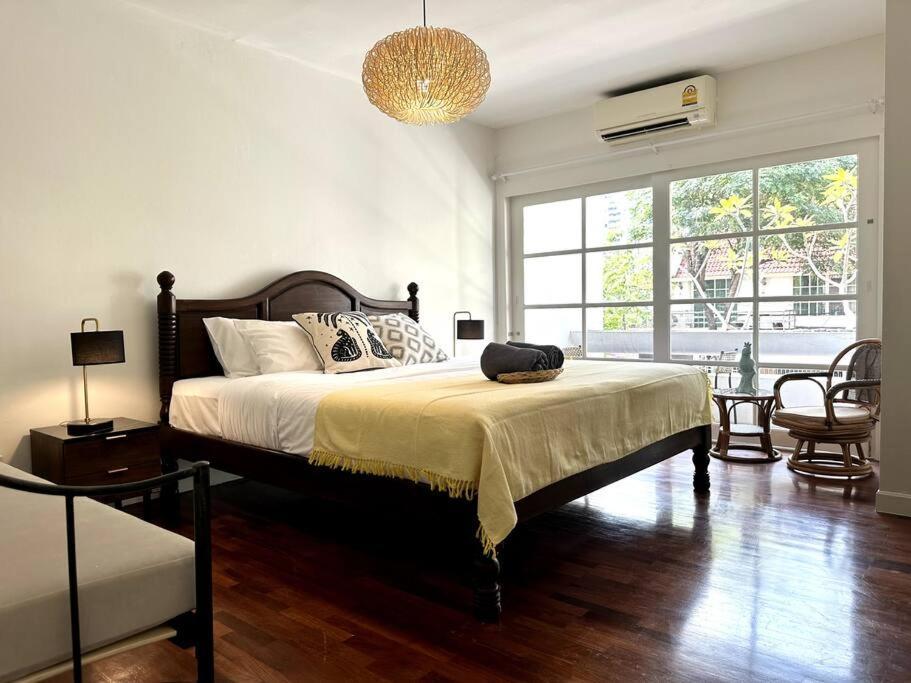 Oasis Townhouse In The Perfect Location Bangkok