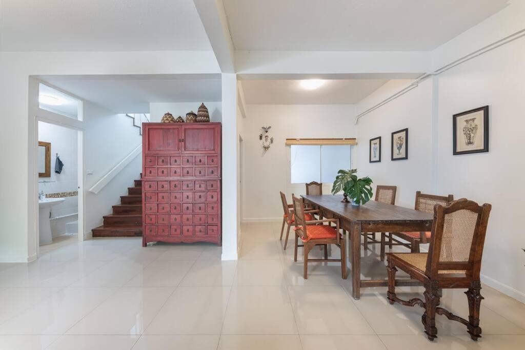 Oasis Townhouse In The Perfect Location