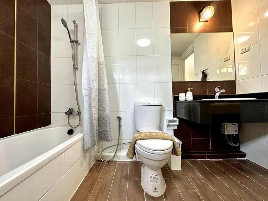 Oasis Townhouse In The Perfect Location Holiday home *