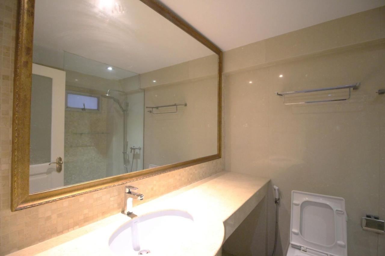 Aparthotel Sasha House *