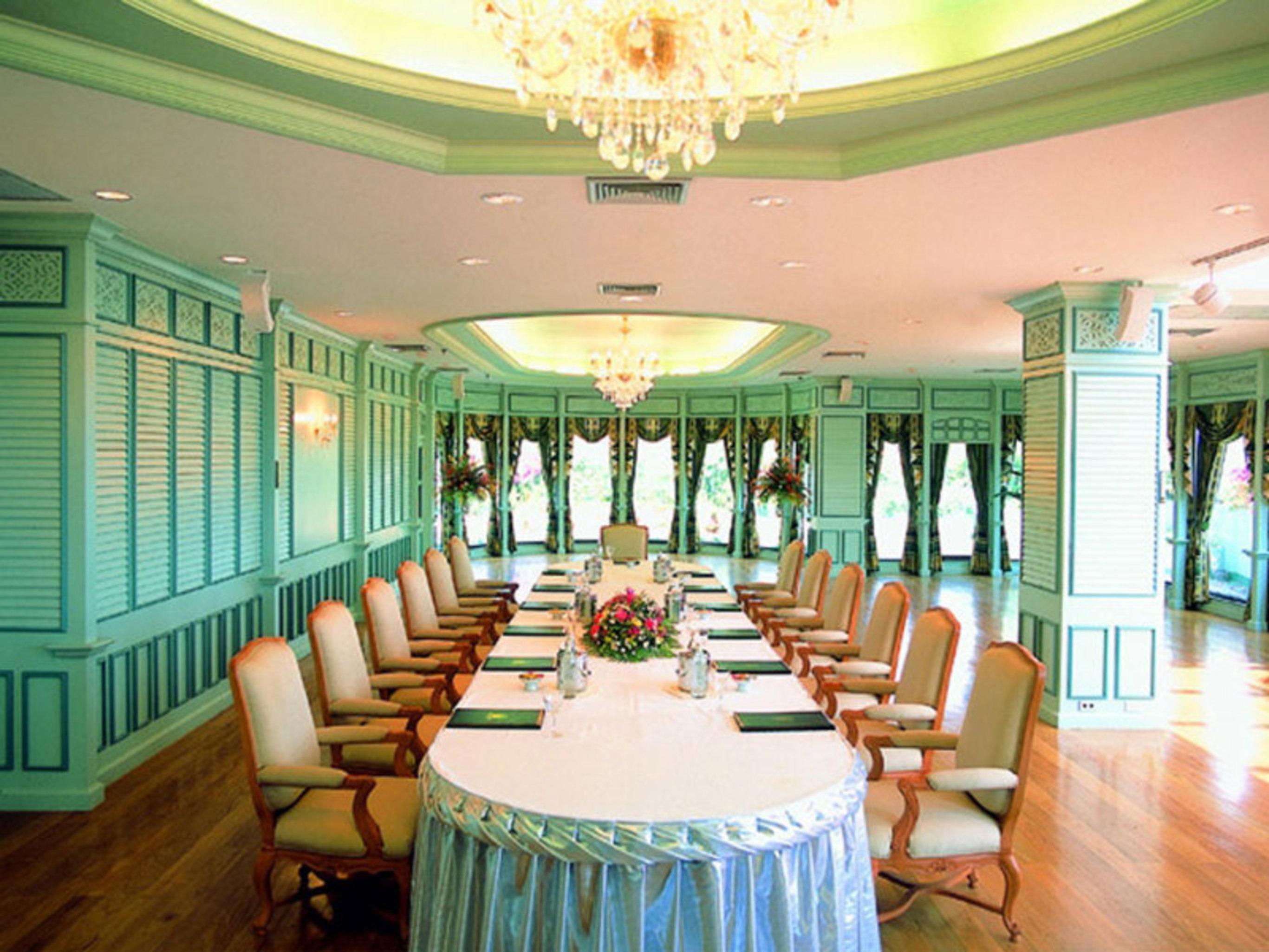 Hotel Montien Riverside